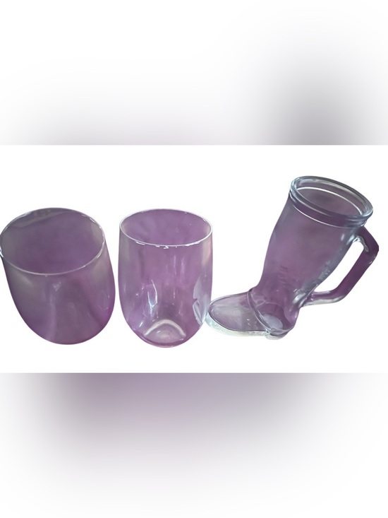 Other - 3 clear drinking glasses